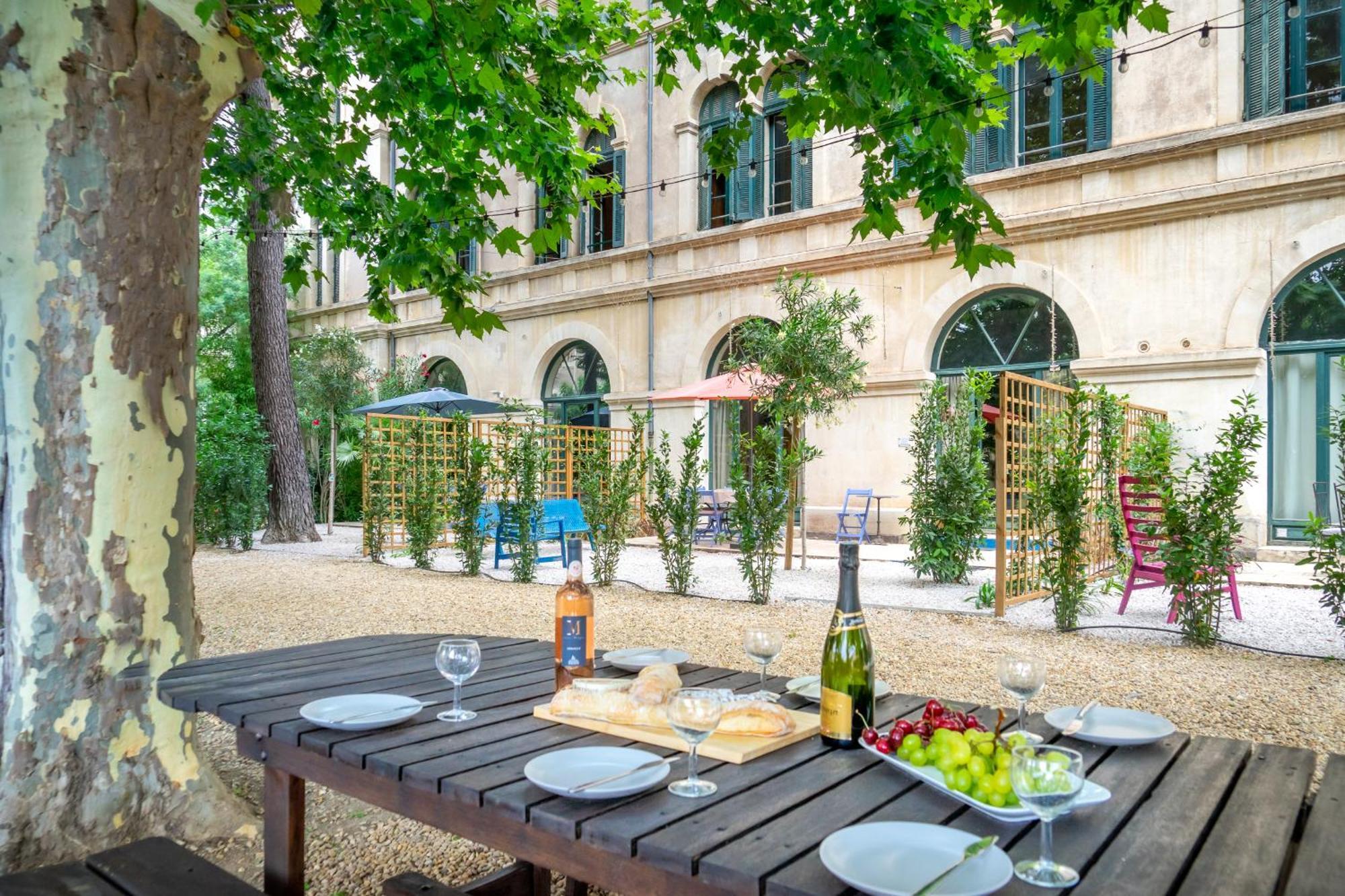 Ultimate Relaxation For Family Or Group At Renowned Couvent Des Ursulines, A Tranquil Escape In Historic Pezenas Villa Стая снимка